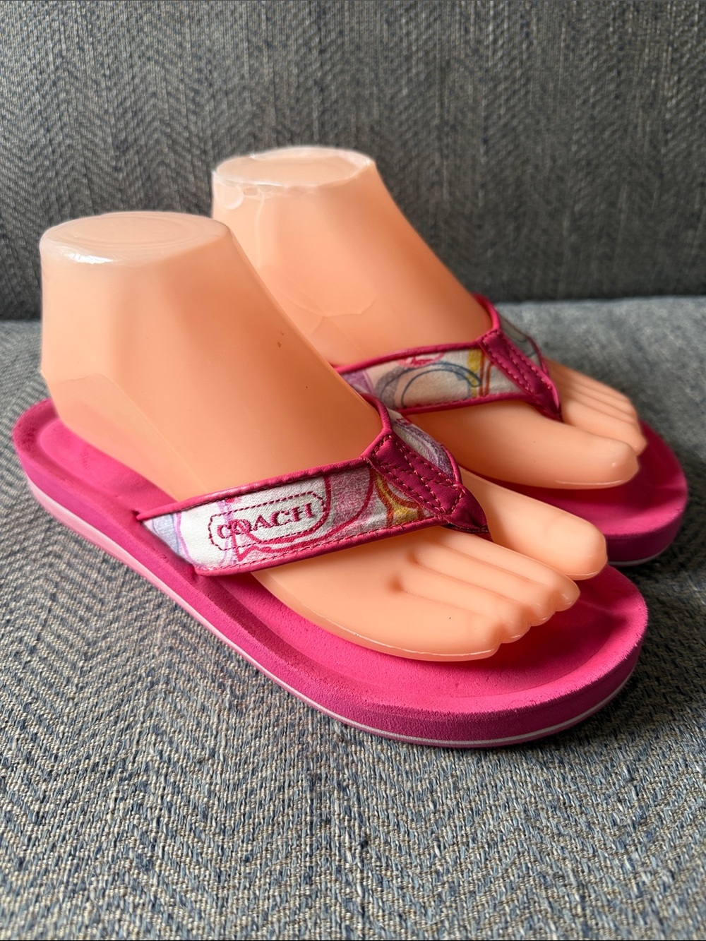 Coach Jolie C Signature Women’s Flip Flops Size: 7 B